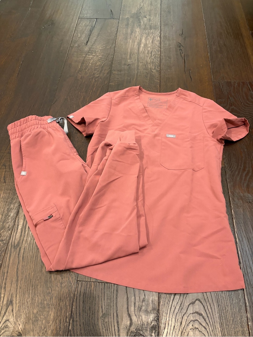 Figs Mauve Catarina XXS and High Waisted Zamora Jogger XXS/P Scrub Set